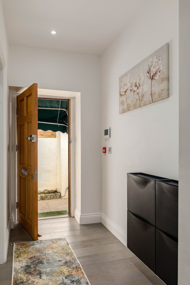 Фото Carlton Vale Apartments