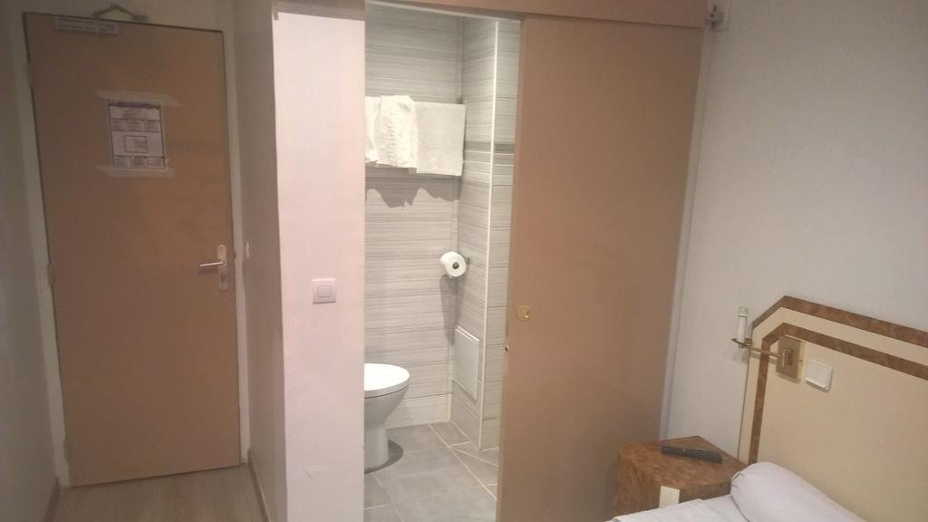 Фото Hôtel Azur Montmartre