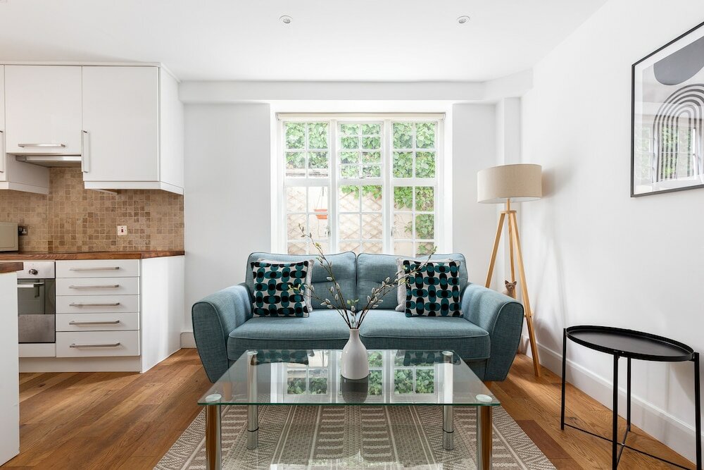 Фото The Abbey Road Apartments