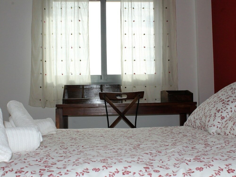 Фото Suitur beach apartment with pool