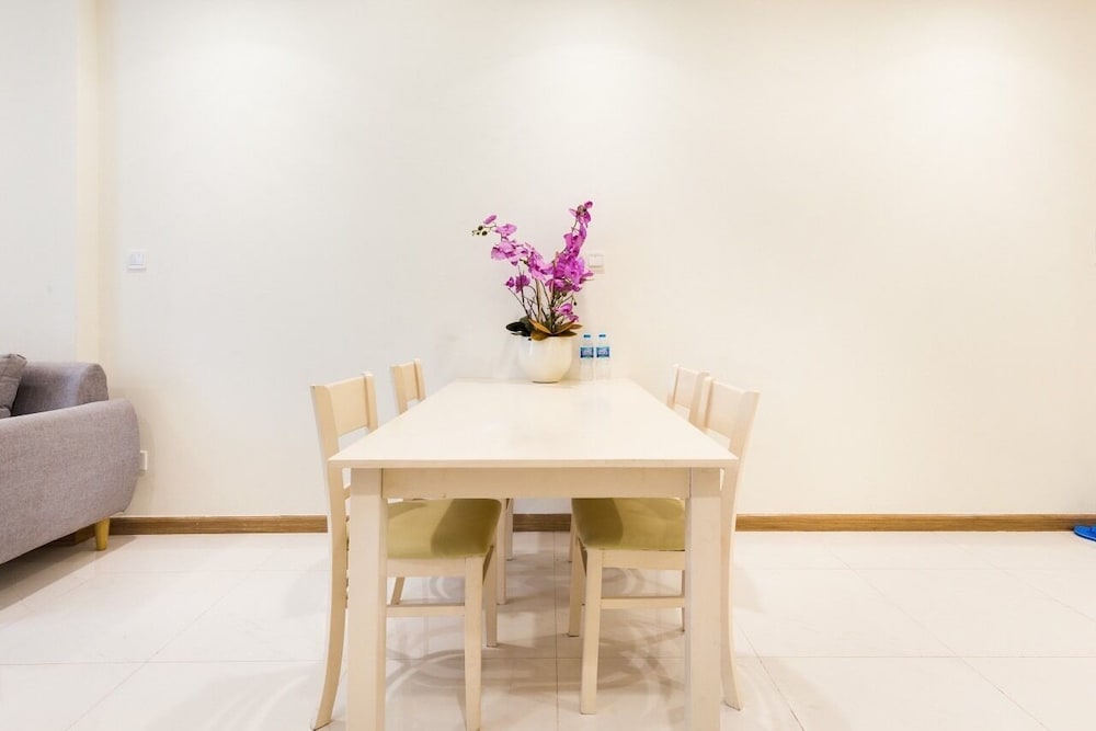 Фото Luxury Landmark - Linh's Apartment