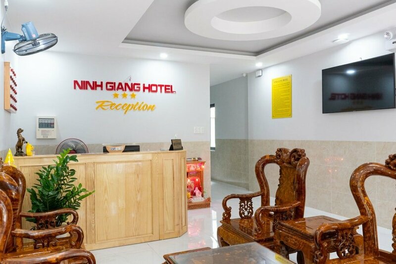 Гостиница Ninh Giang Hotel в Вунгтау