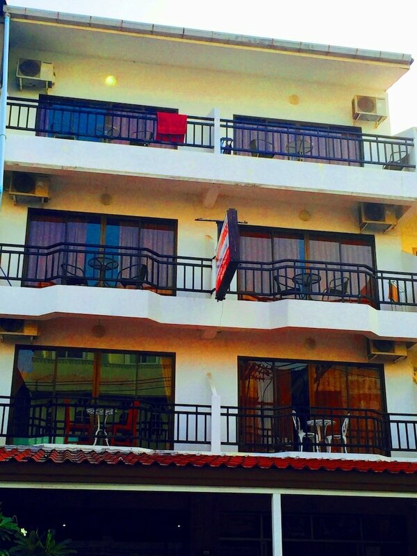 Гостиница Benetti House
