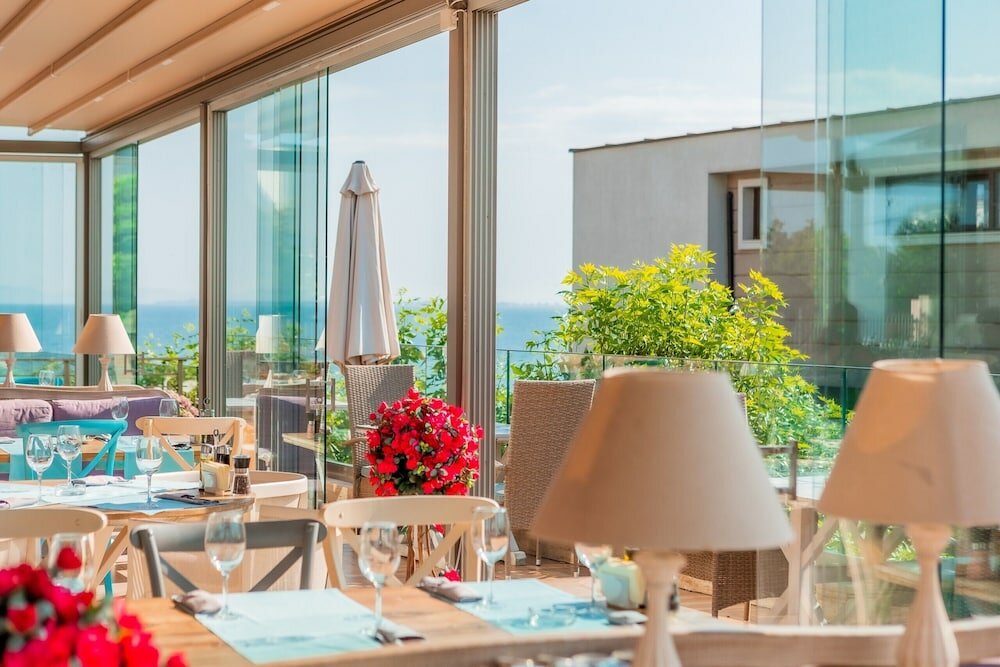 Фото Hotel Saint Panteleimon Beach