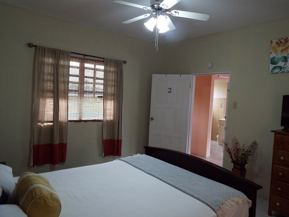 Фото Lake View Condo