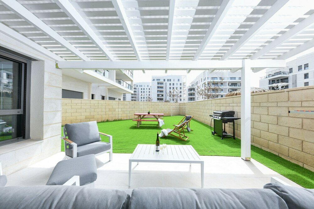 Фото Magnificent Achziv Beach Apt in Nahariya