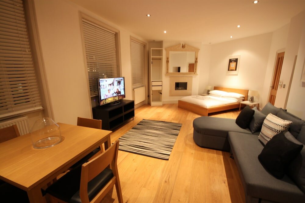 Фото Cosy Studio Oxford Street Best Location