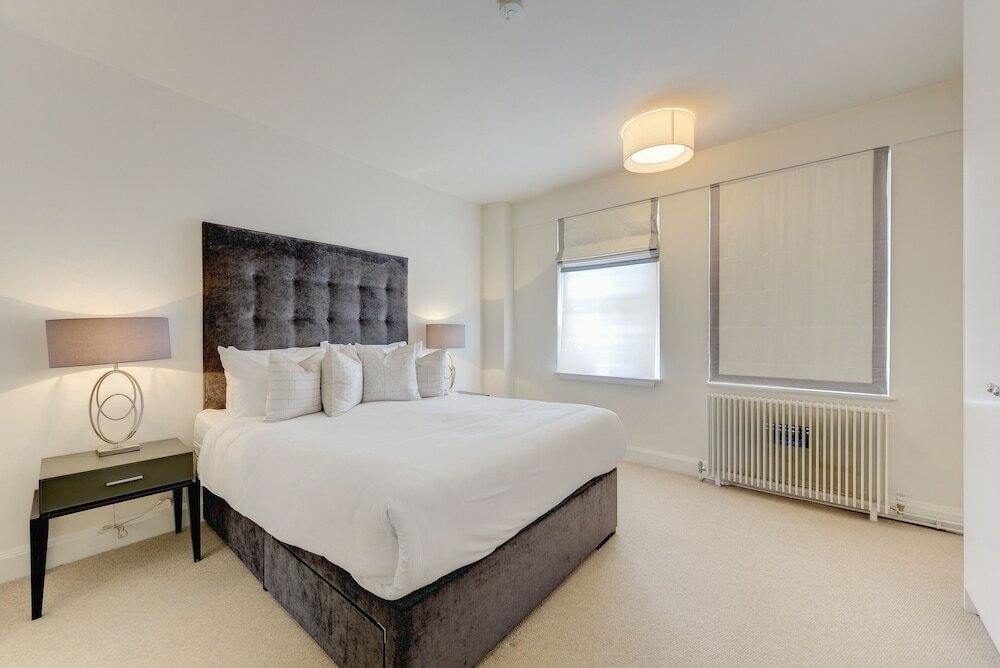 Фото Pelham Court Apartments