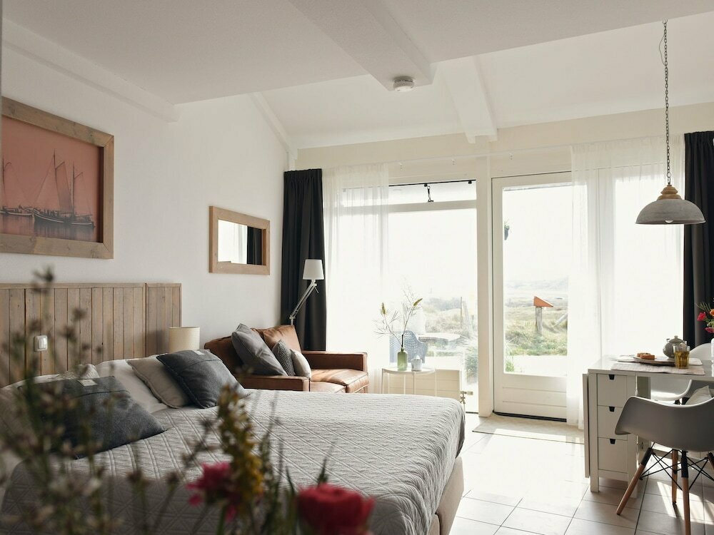 Otel Graceful Holiday Home in Callantsoog With Private Terrace, Dünya, foto