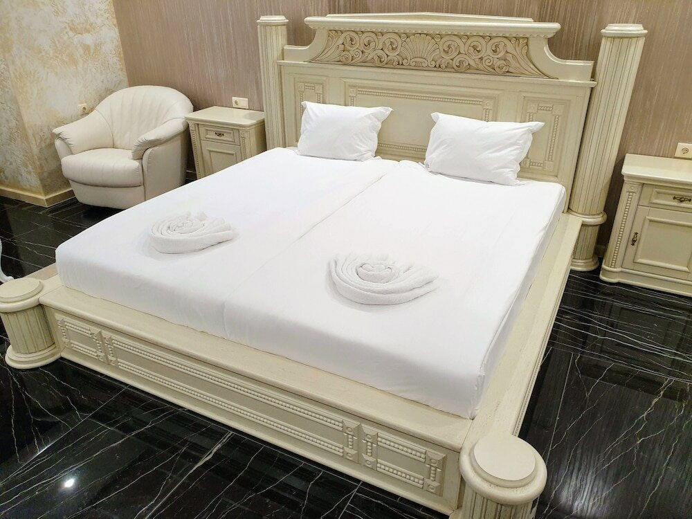 Фото Hotel Central