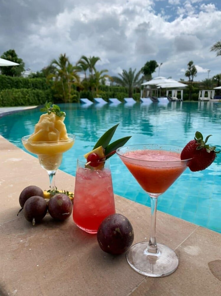 Фото Castle Bayview Resort & SPA