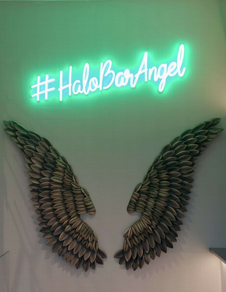 Фото Hilton London Angel Islington