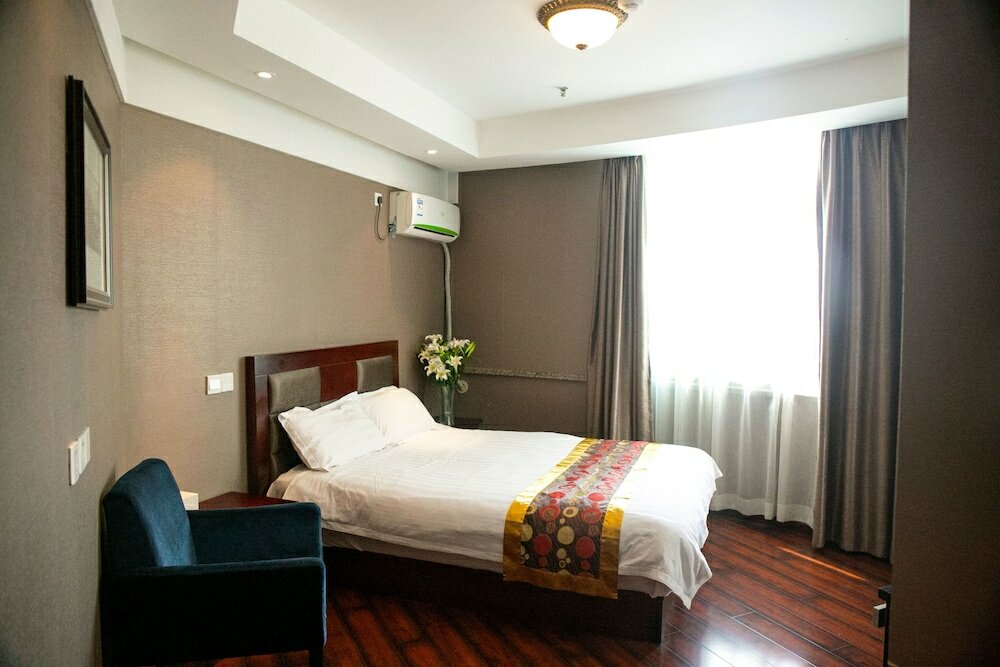 Фото Yixuan Light Luxury Hotel