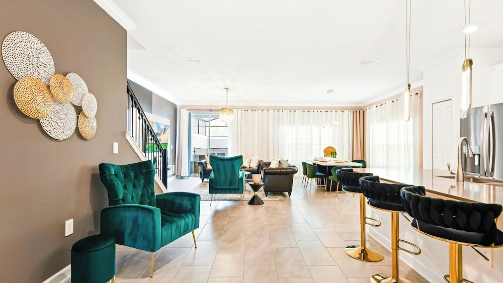 Фото Storey Lake Pool Villa 4327