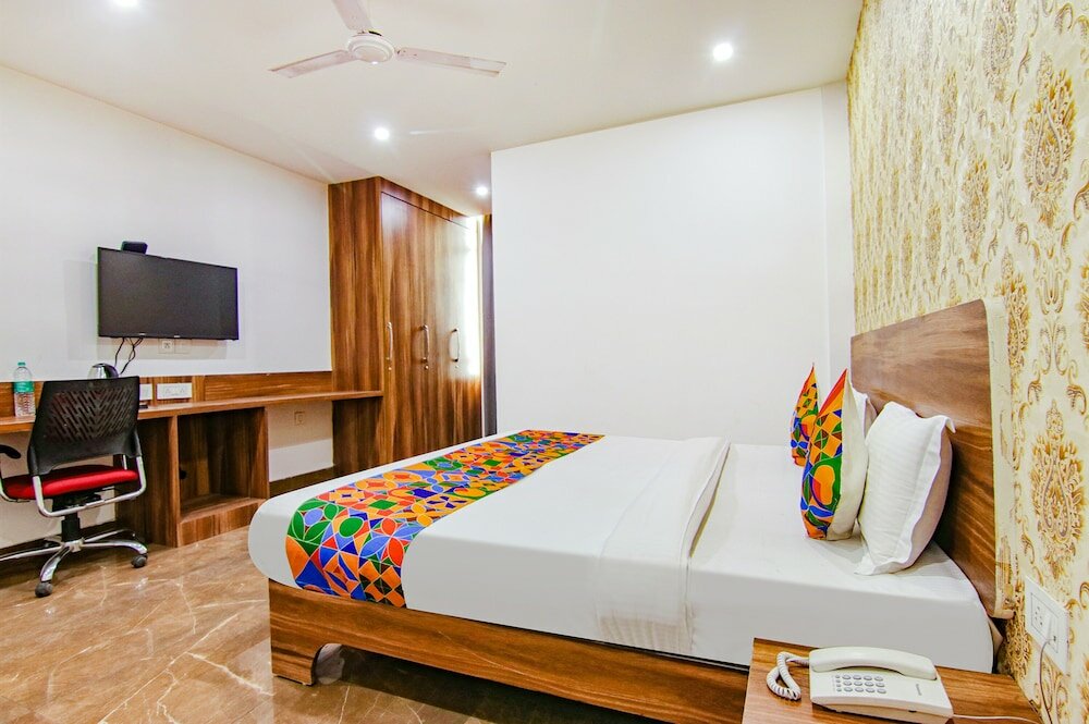 Фото Fabexpress The Divine Residency