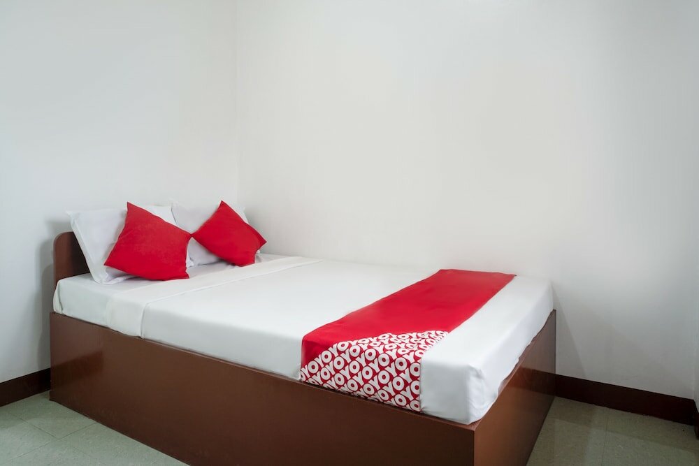 Фото Oyo 615 Cvp Hotel