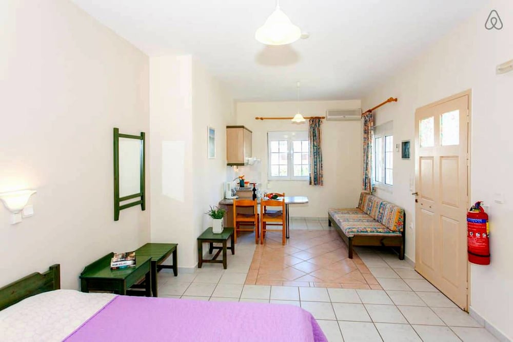 Фото Armonia Apartments & Studios