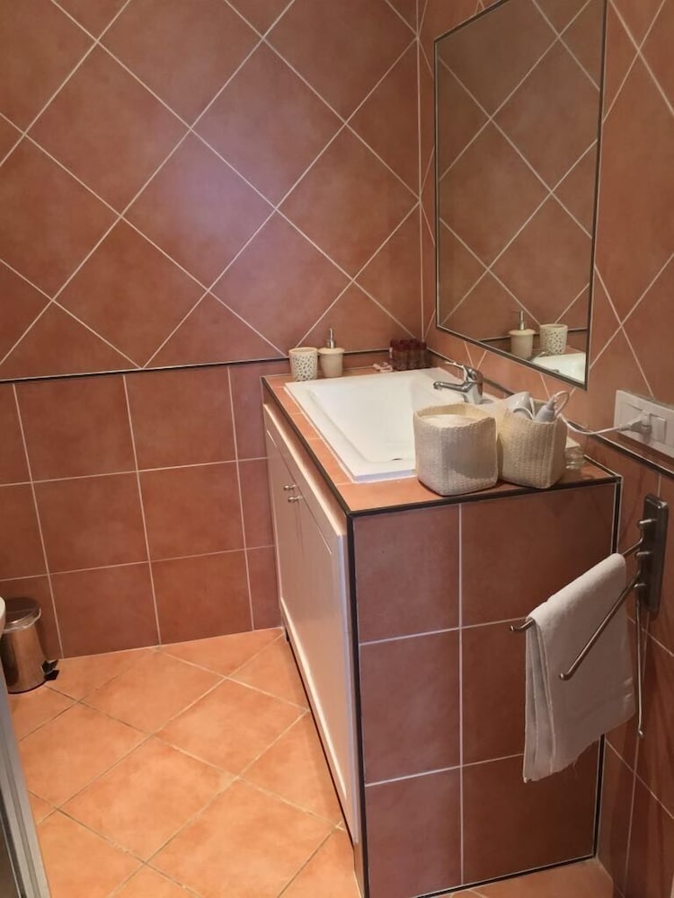 Фото Colonna Suite Luxury - Termini Station Big Apartment