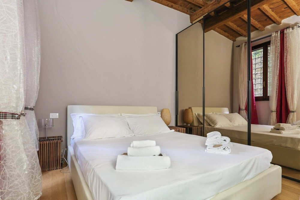 Фото Cellini Bright & Elegant Flat in Florence-hosted by Sweetstay