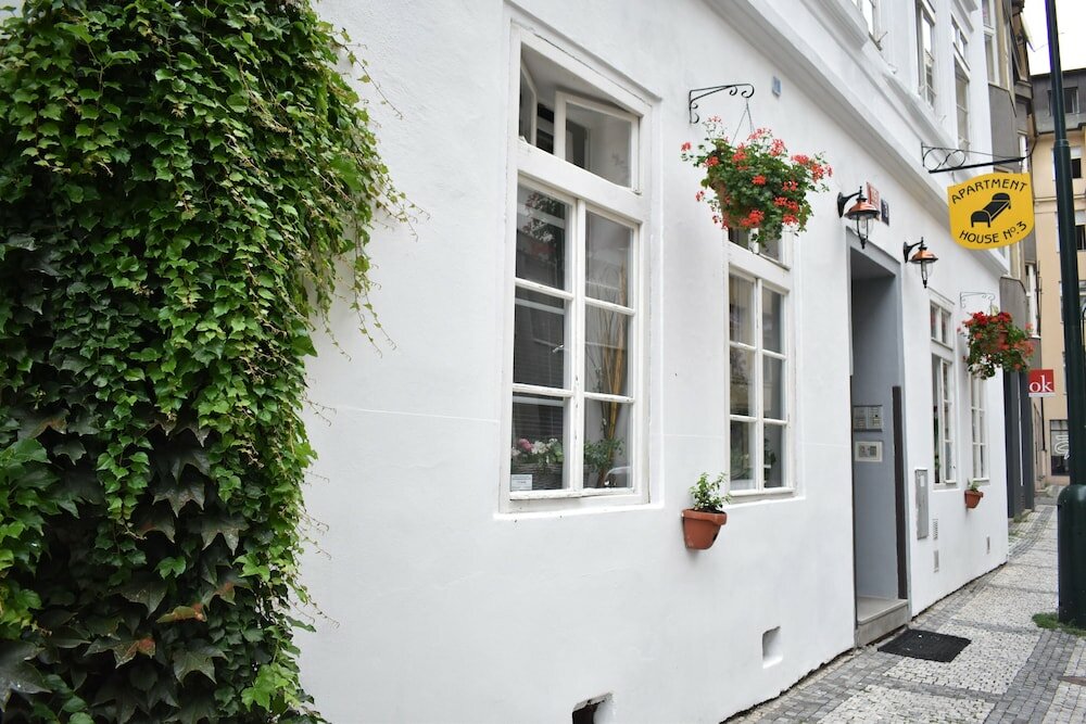 Фото Mila Apartments