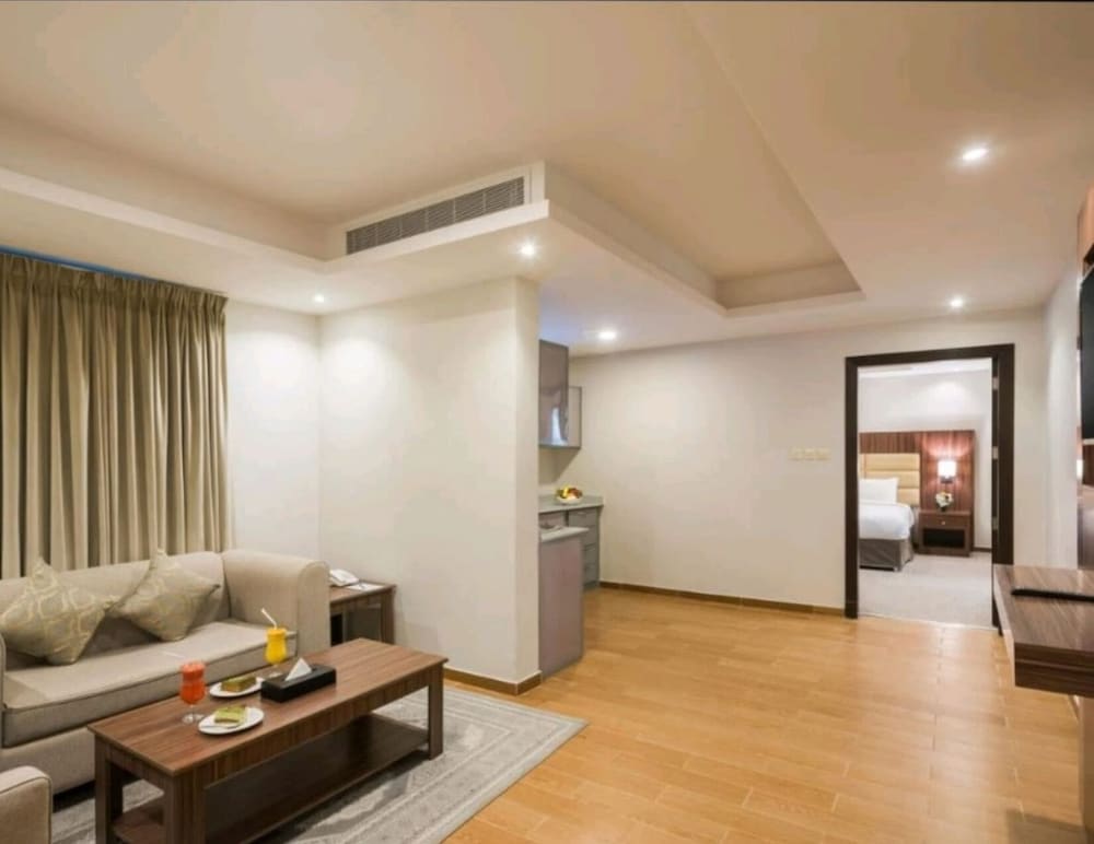 Фото Myrtle Hotel Al Shohada