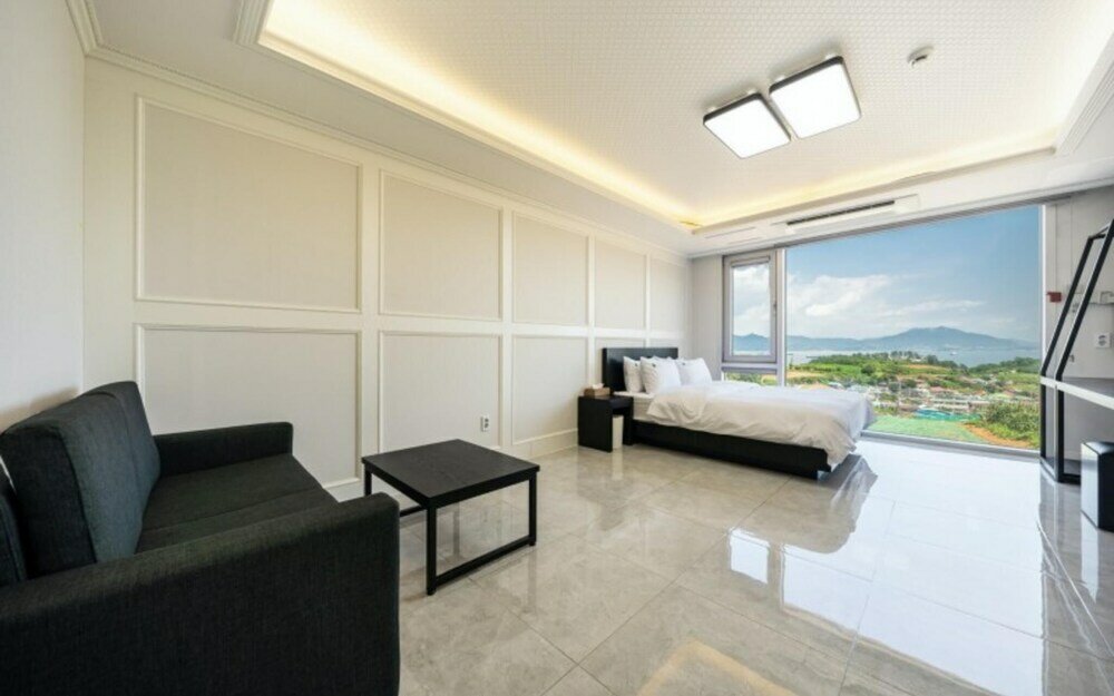 Фото Yeosu Little Forest Pension