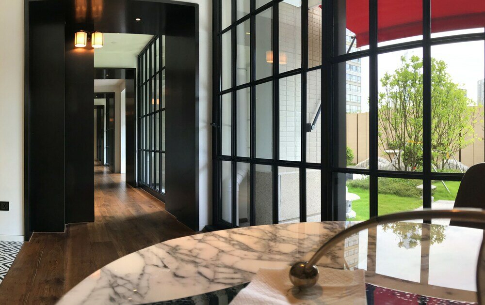 Фото The Mumian Hotel