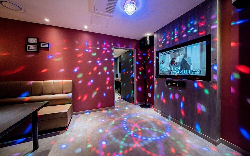 Фото Yongin Soseol Smith Hotel