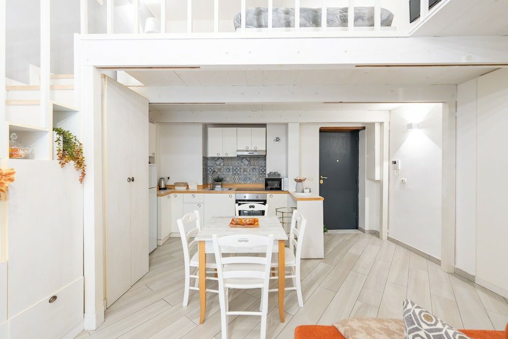 Фото Palazzo della Porta - VIA Toledo 55