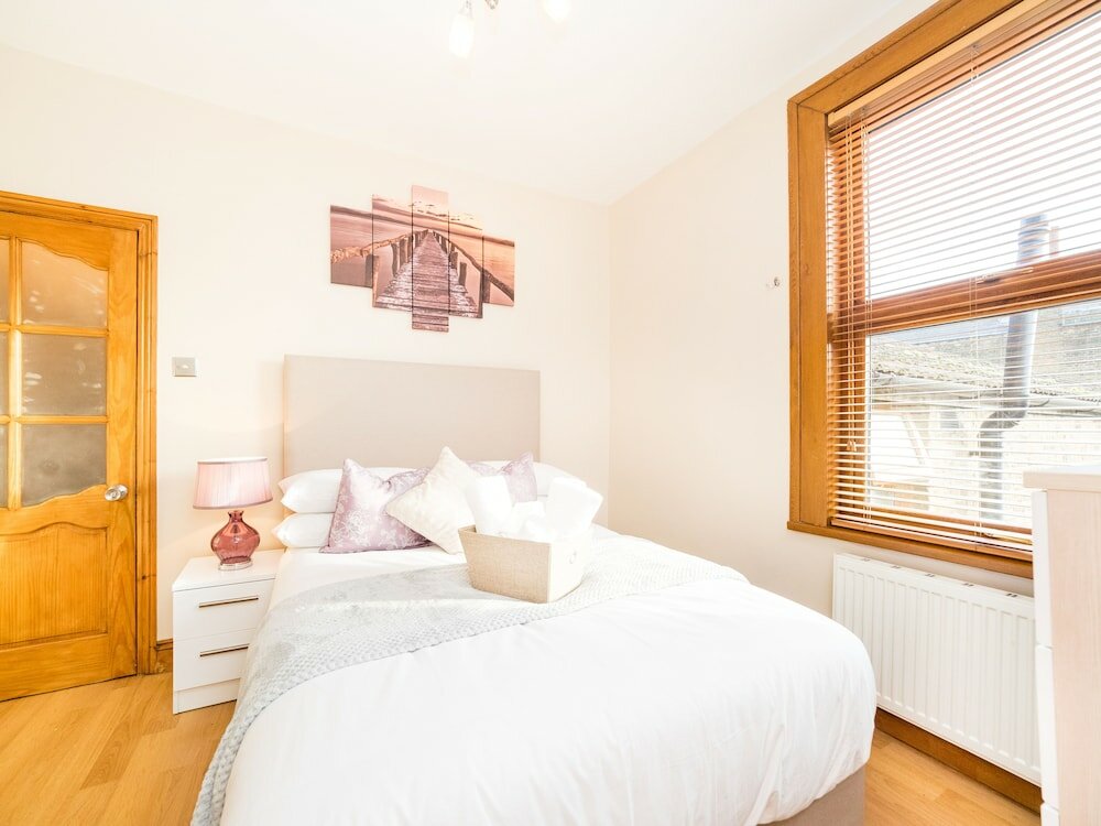 Фото Lt The Gate House