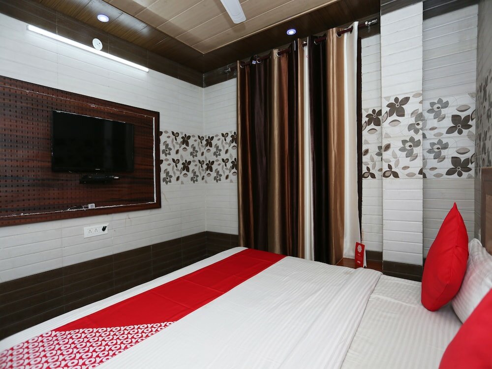 Фото Oyo 28835 Hotel Star