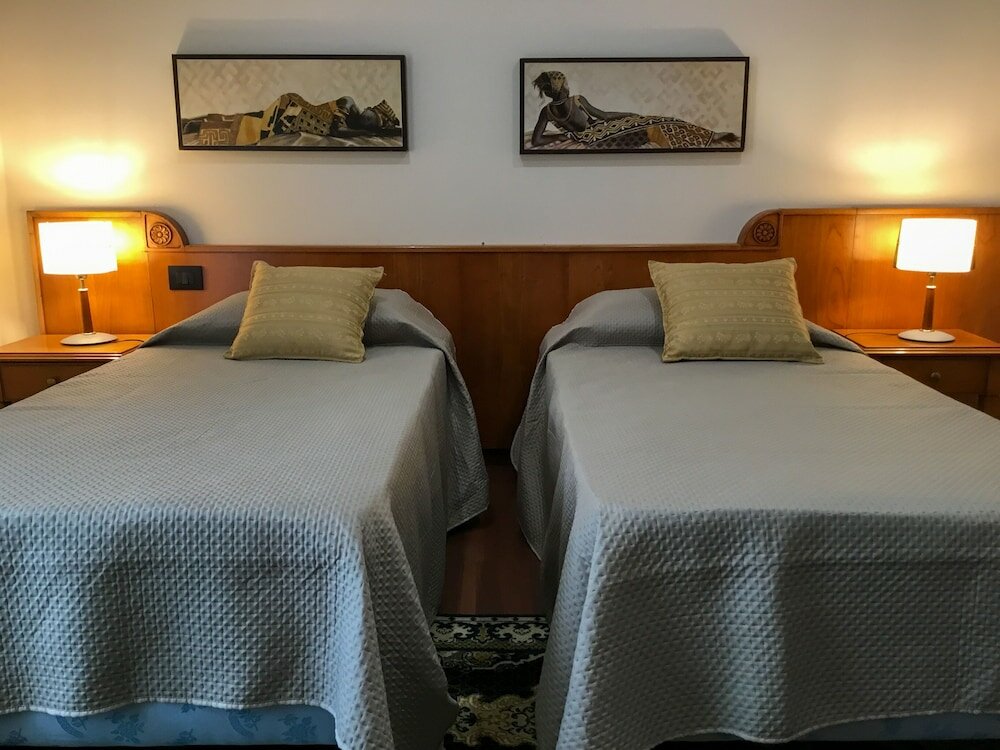 Фото Erania Rooms & Apartments