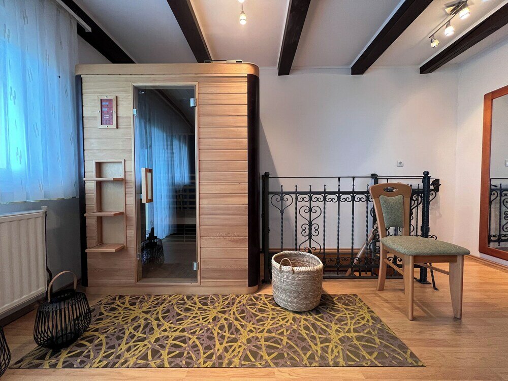 Фото Vineyard cottage Pri Krakaru