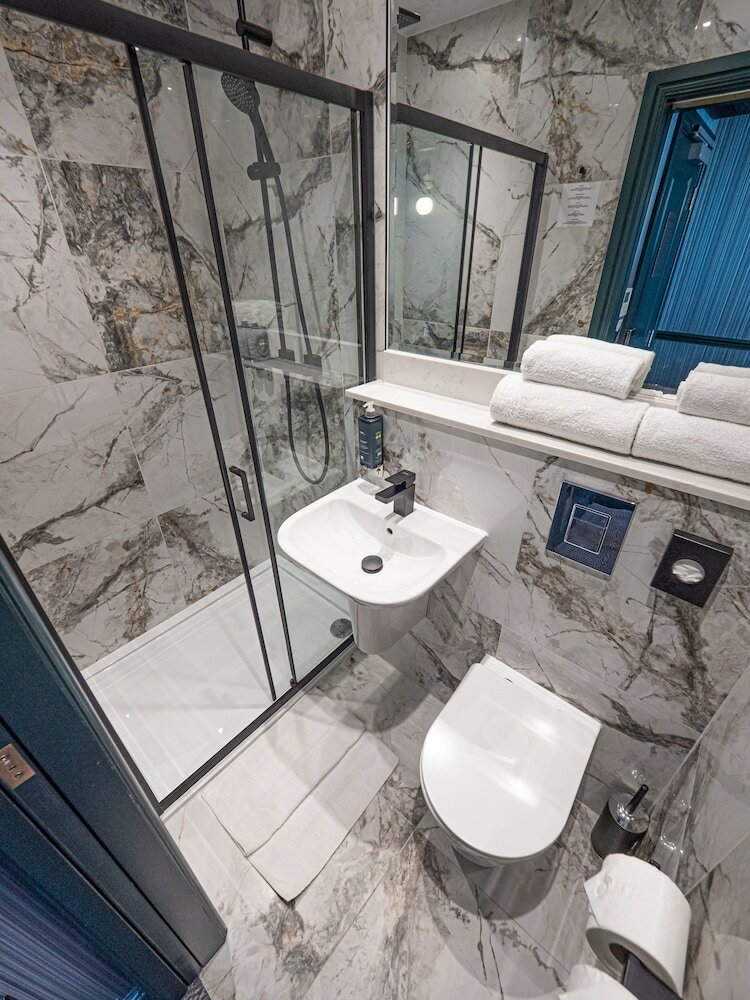 Фото Hyde Park Green