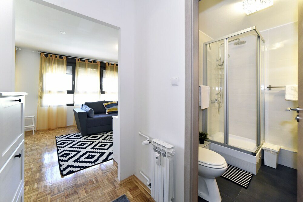 Фото Apartment Place4U