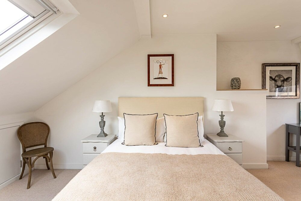 Фото Bright and Spacious Penthouse With Terrace