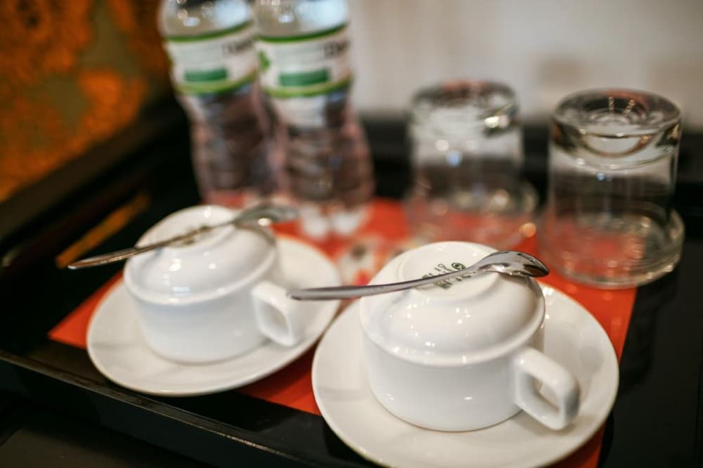 Фото Phoenix Legend Hotel