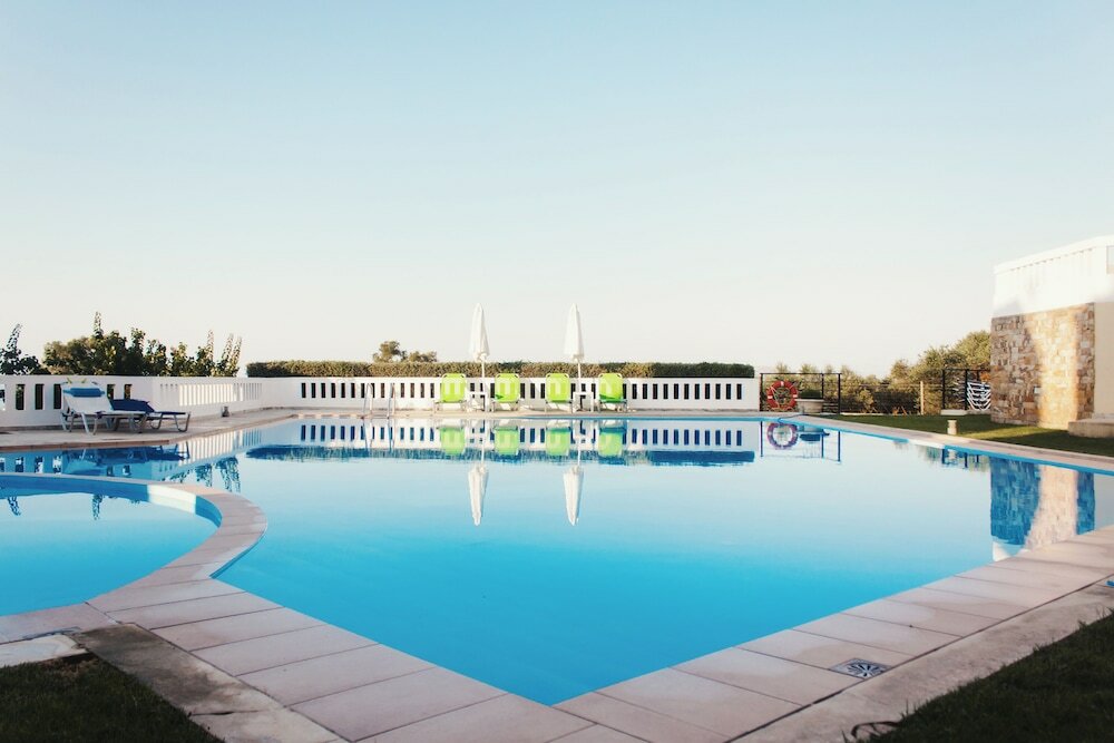 Фото Villa Cook with pool and sea views