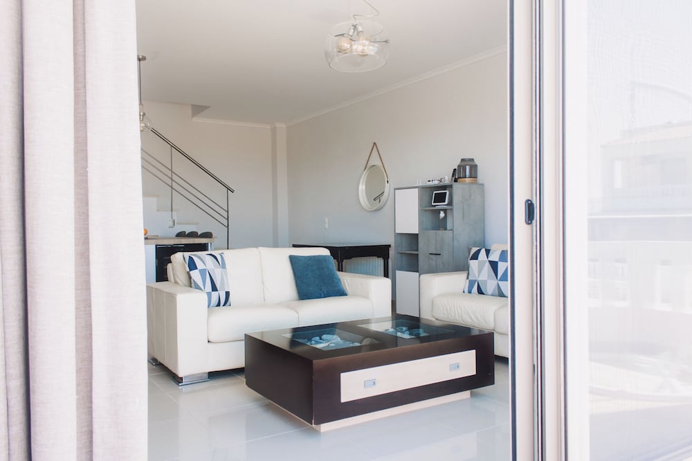 Фото Villa Cook with pool and sea views