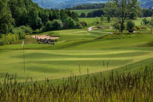 Гостиница Hotel Weiherhof am Golfpark в Сааре