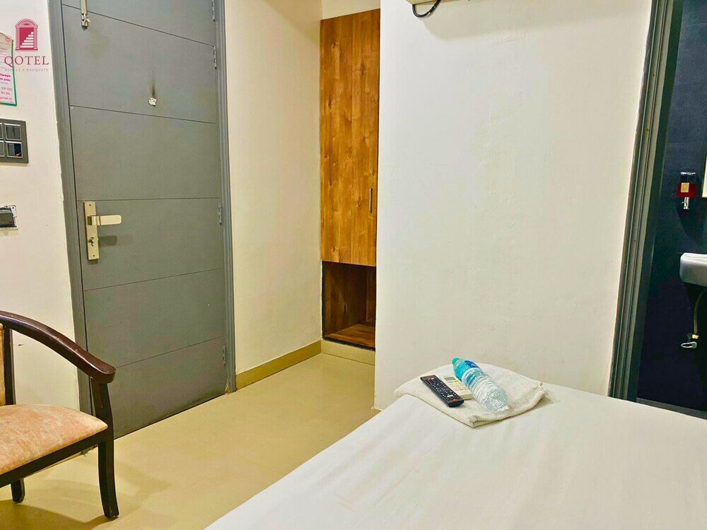Фото Qotel Hotel Rama Rohini Sector 24