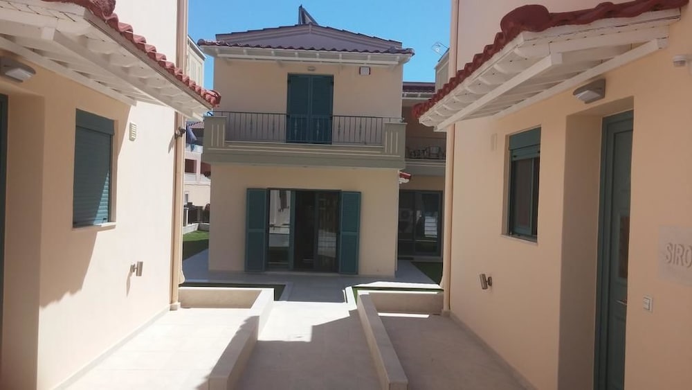 Фото Anemos Villas