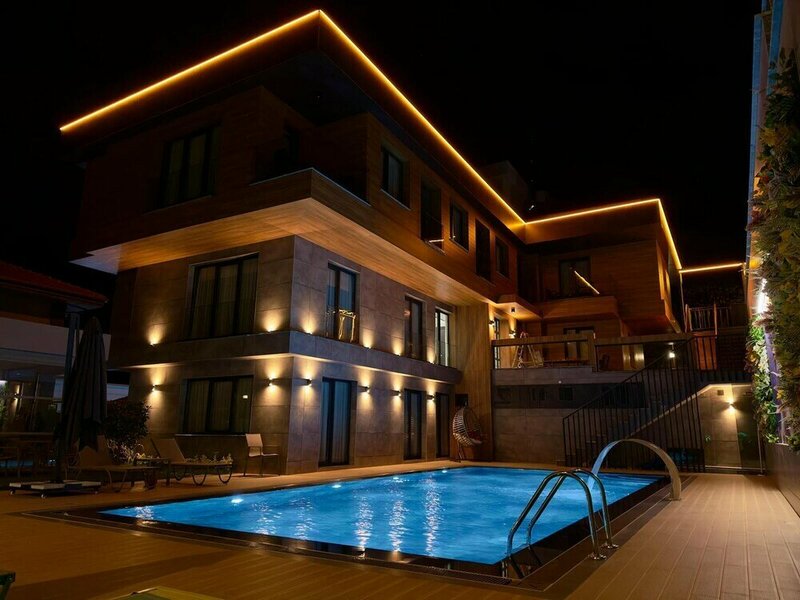 Гостиница La Miel Suites в Шиле