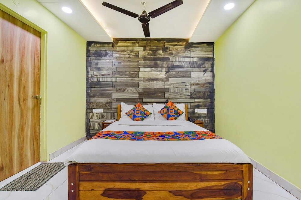 Фото Fabexpress Rani Bagh