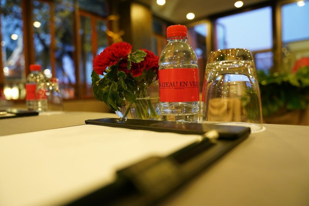 Фото Chateau EN Ville Pattaya