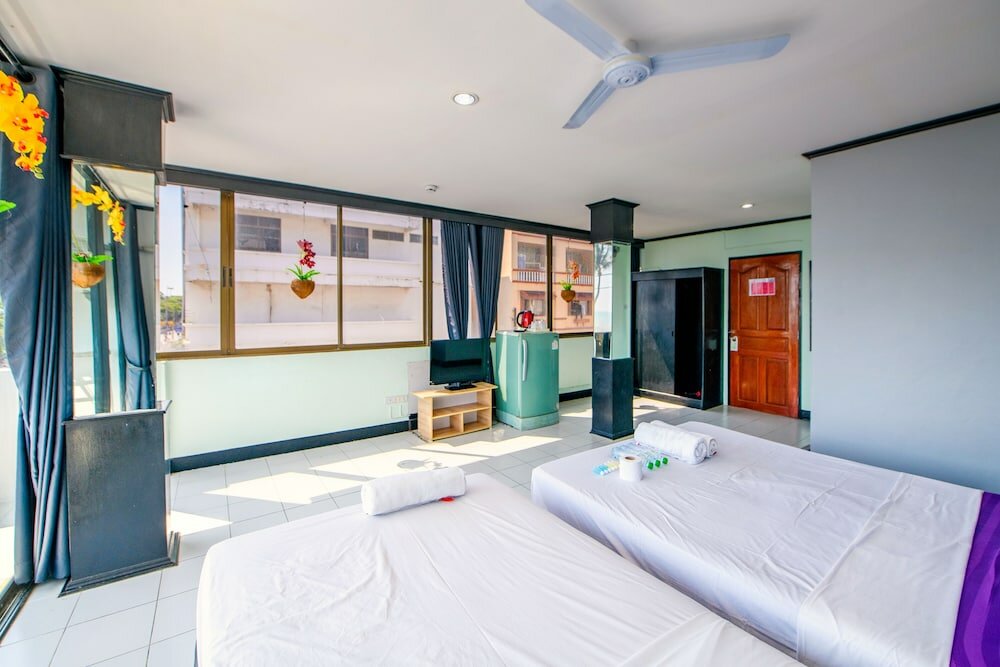 Фото Happy Jomtien - Beachfront