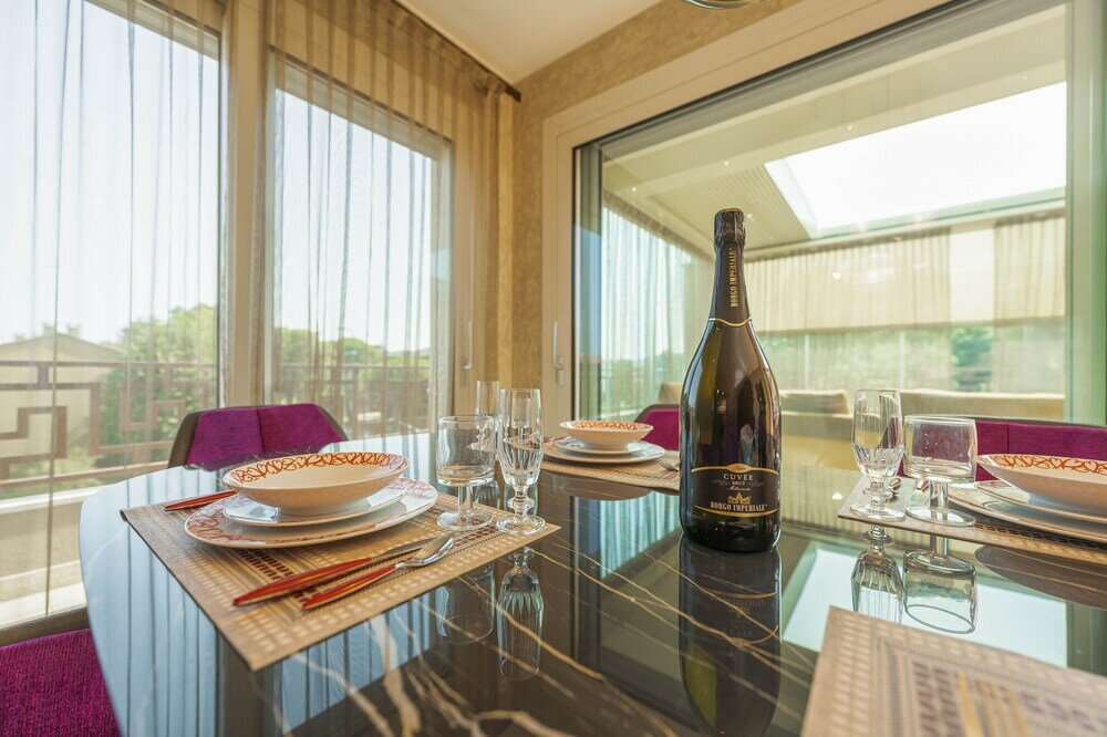 Фото Luxury Venice Penthouse