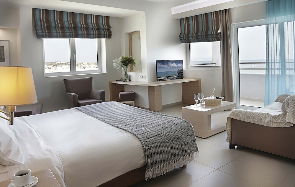 Фото Glaros Beach Hotel