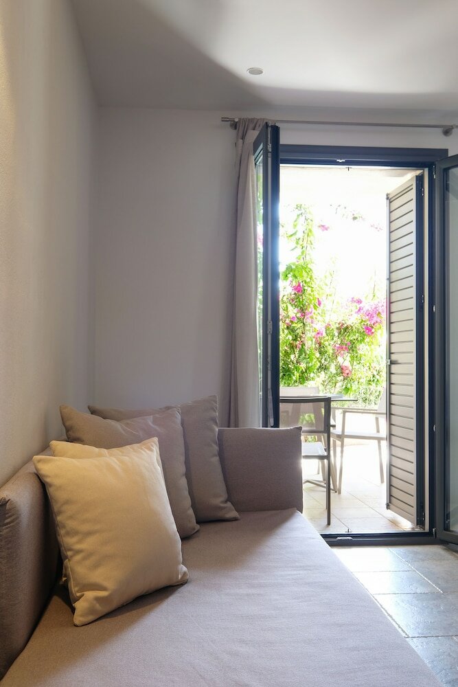 Фото Margo Beach Hotel