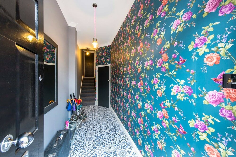 Фото Bright, Stylish 3bed Flat in West Hampstead